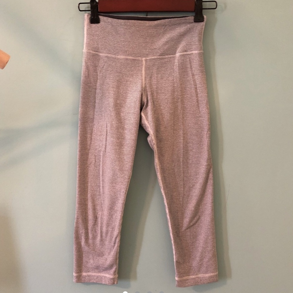 Black and white LuLuLemon leggings! sz 2